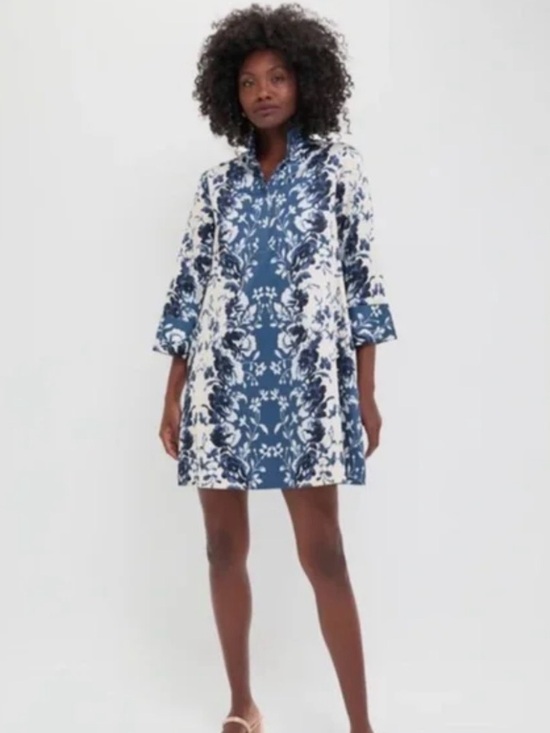 Tuckernuck Dresses & Skirts - Tuckernuck Navy and Cream Floral Tunic Dress